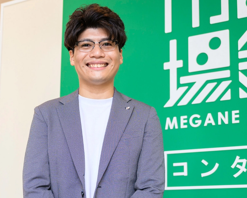 T.T.さん　正面笑顔写真