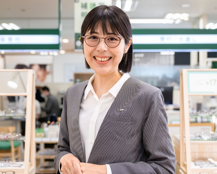 S.T.さん　正面笑顔写真